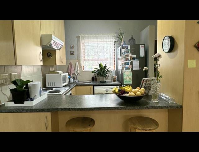 1 BEDROOM PROPERTY TO RENT IN FOURWAYS